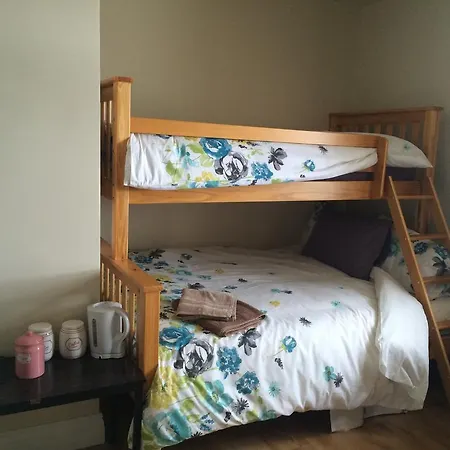 Dromin House Bed & Breakfast 3*