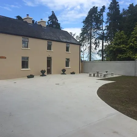 Alojamento de Acomodação e Pequeno-almoço Dromin House 3*