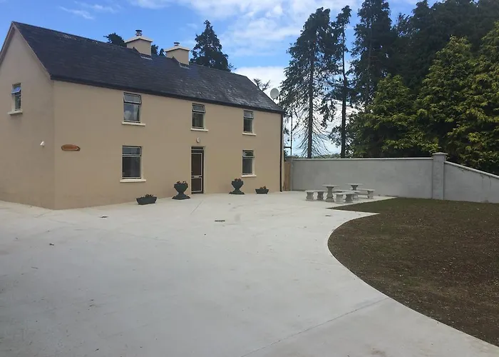 Bed & Breakfast Dromin House 3*